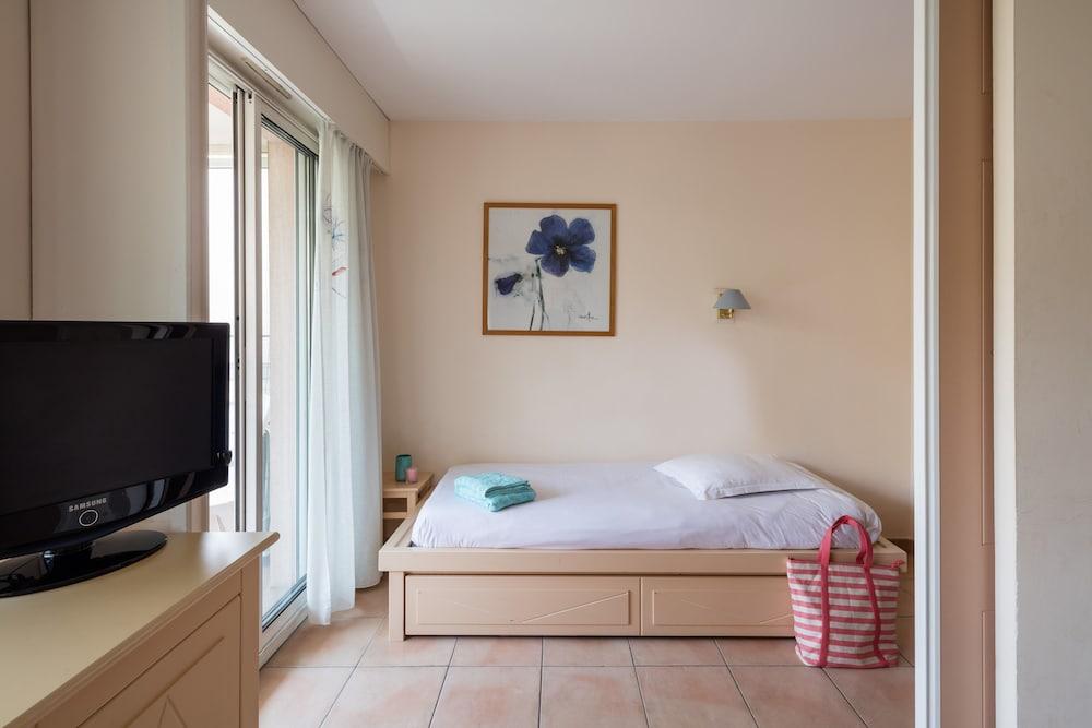 Residence Pierre & Vacances Les Rivages Du Parc Menton Buitenkant foto